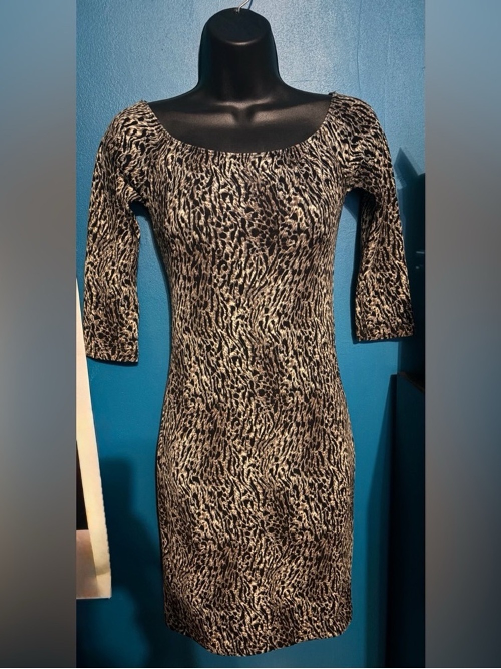 Women's Black and White Printed Scoop Neck Dress